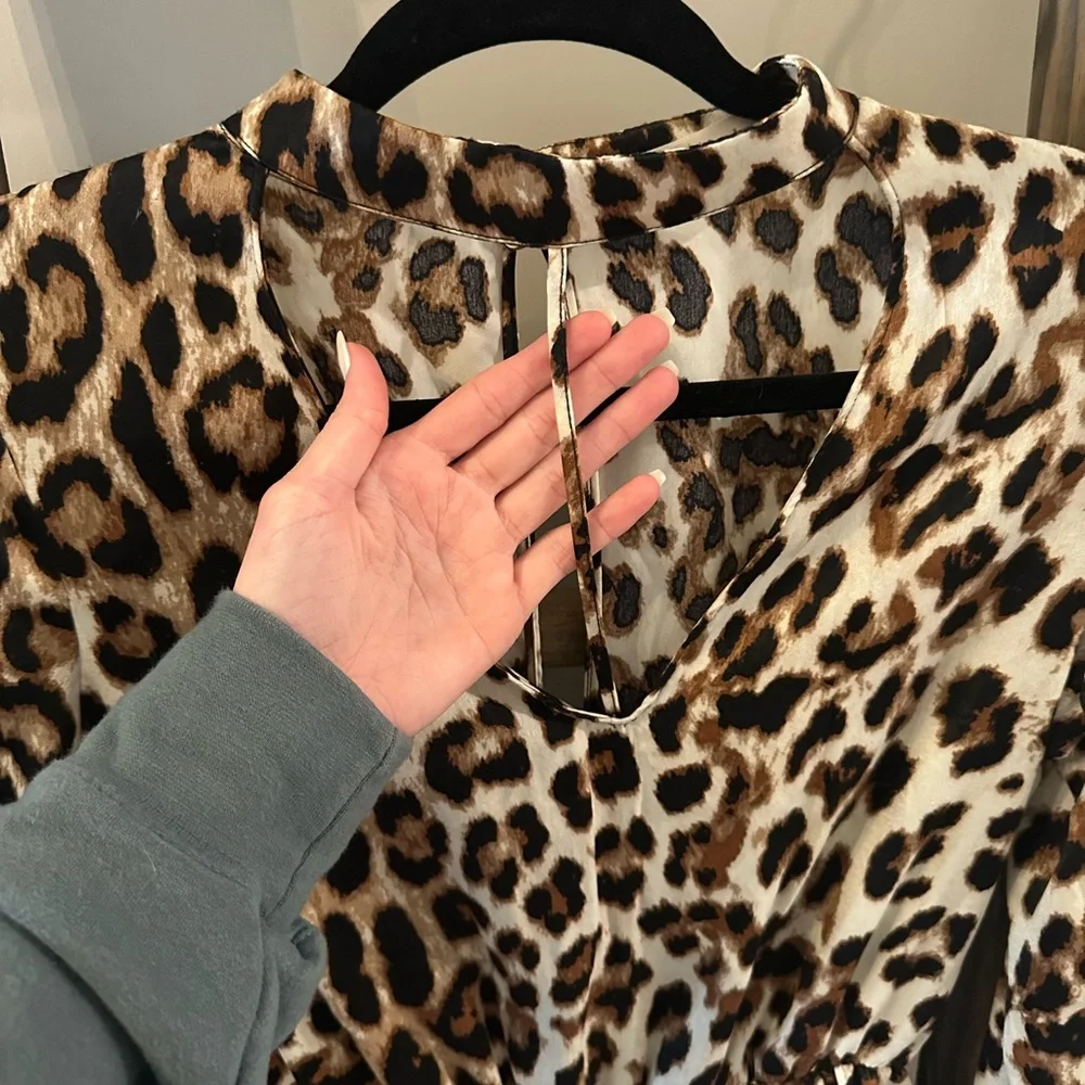 leopard Print Romper - Picture 2 of 3